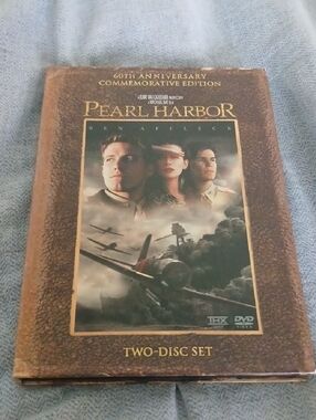 Touchstone Crystal Pearl Harbor DVD Two-Disc Set Brown Gold
